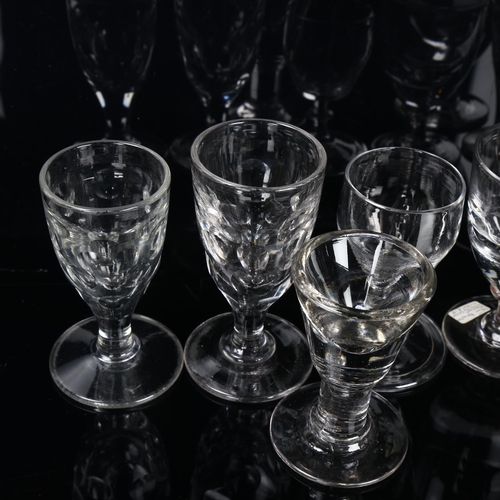 134 - A group of 8 x 18th century glasses (8)