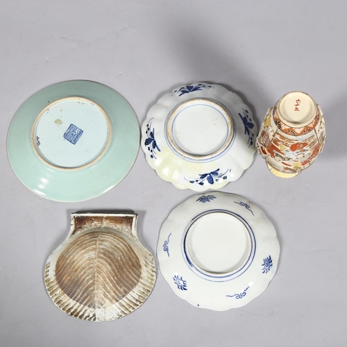 177 - A group of Oriental porcelain items, including celadon porcelain plate, diameter 25cm