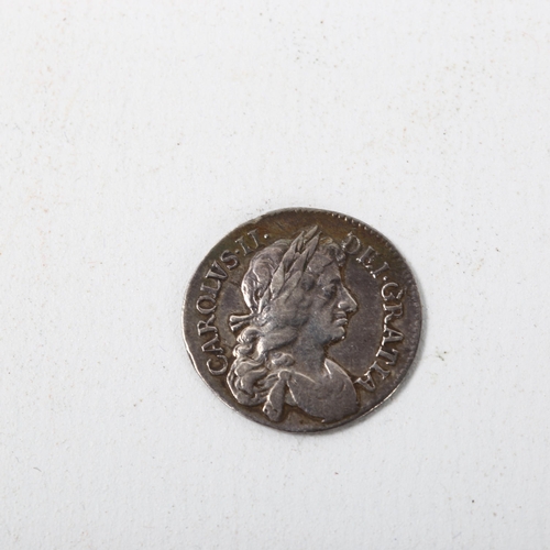 204 - A Charles II silver two penny piece, 2g, diameter 17.8mm