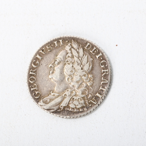 221 - A George II silver shilling dated 1758, 5.9g, diameter 25.5mm