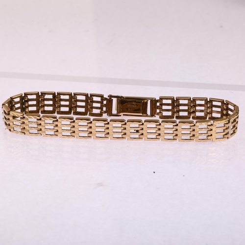 1180 - A late 20th century 9ct gold gatelink bracelet, diamond cut design, hallmarks Birmingham 1991, lengt... 