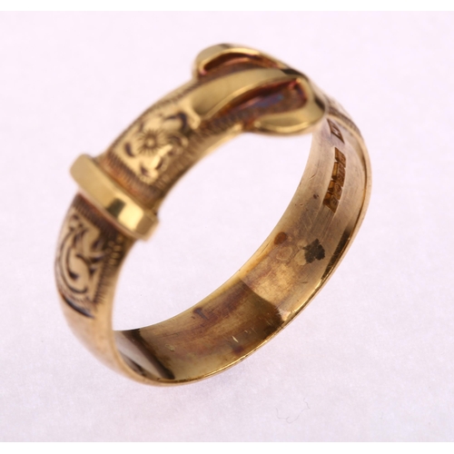 1230 - A late 20th century 9ct gold belt buckle band ring, maker's marks FH, hallmarks Birmingham 1976, ban... 