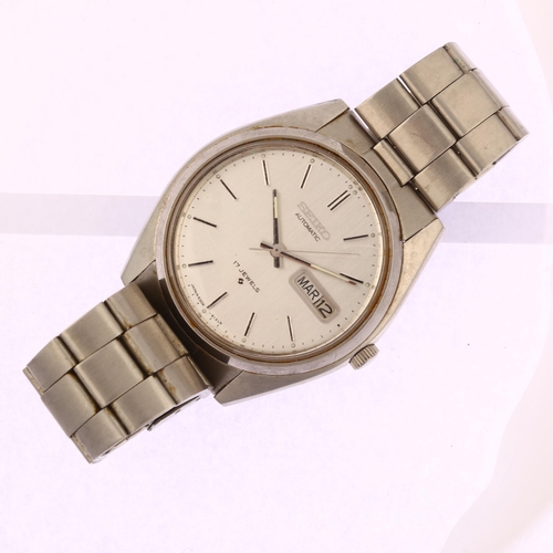 1022 - SEIKO - a stainless steel Calendar automatic bracelet watch, ref. 6309-8020, silvered dial with bato... 