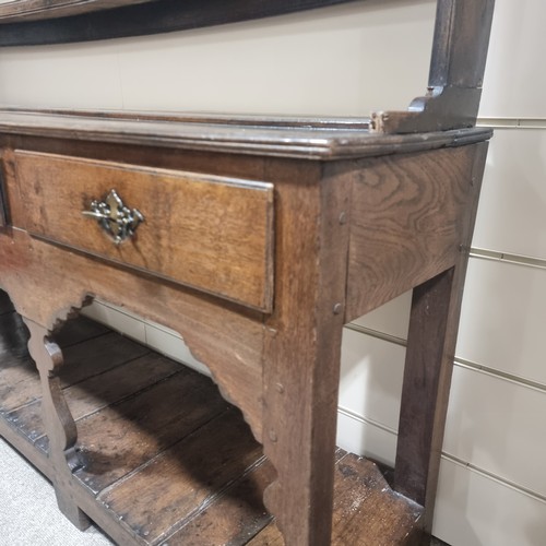 265 - A George III oak 2-section dresser, with open plate rack and 3 fitted drawers, and pot board below, ... 