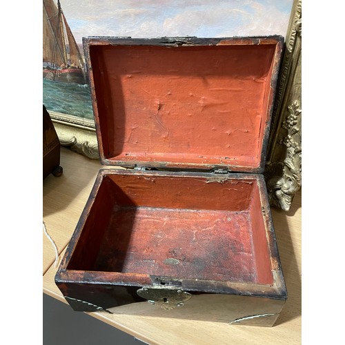 75 - 19th century tortoiseshell and brass-mounted jewel casket, engraved brass mounts, 22cm x 16cm x 11cm