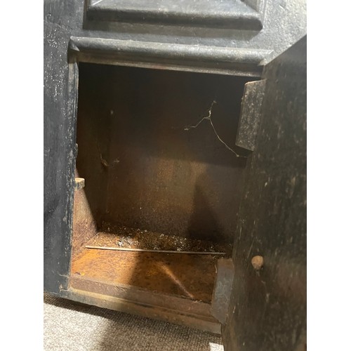 111 - Great Western Railway Goods Offices letterbox in solid cast-iron, height 87cm, width 46cm, depth 30c... 