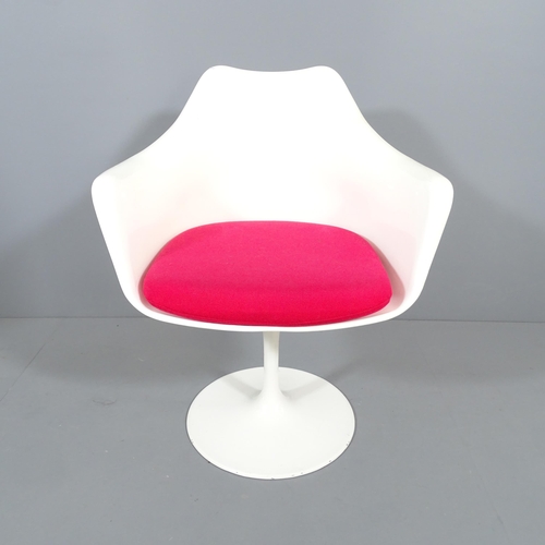 2033 - RUDI BONZANINI - an Italian mid-century tulip chair, in the manner of Eero Saarinen for Knoll. With ... 