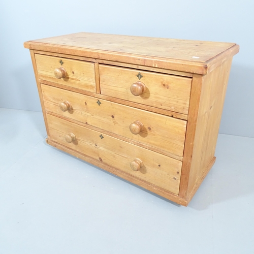 2203 - A pine chest of 2 short and 2 long drawers. 105x72x48cm.