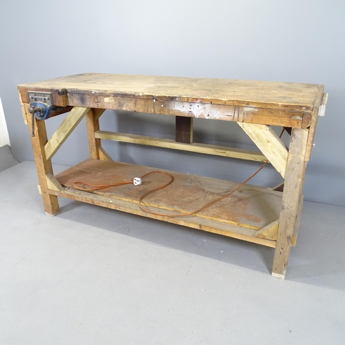 2531 - A vintage pine two-tier workbench with fitted Record 52E vice and electrical sockets (not tested). 1... 