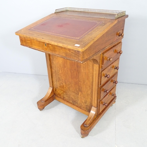 2523 - An antique mahogany Davenport. 53x70x54cm.