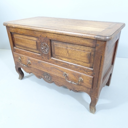 2243 - A small continental oak mule chest with lifting lid and single drawer. 80x54x42cm.