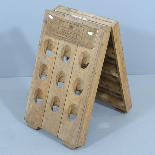 2256 - A French oak folding 18 bottle pupitre / champagne riddling rack, mark for Mercier Champagne, Height... 