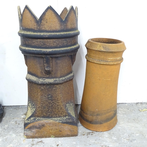 2585 - Two terracotta chimney pots. Tallest 36x76cm.