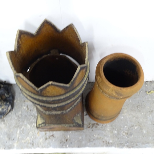 2585 - Two terracotta chimney pots. Tallest 36x76cm.