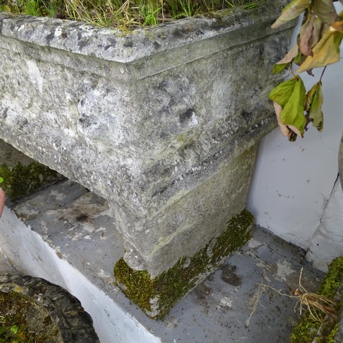 2614 - A weathered concrete rectangular garden planter. 95x60x42cm.