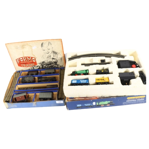 189 - A Hornby Railways OO gauge Industrial Freight electric train set, in original box, and a Formo elect... 