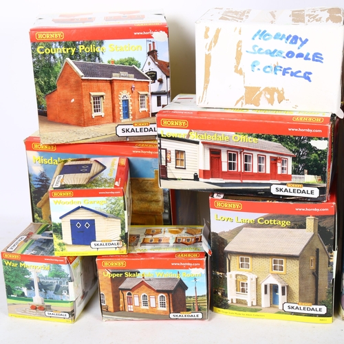 222 - HORNBY - a quantity of boxed Hornby OO gauge scale models, including Holy Trinity Church R8553, Coun... 