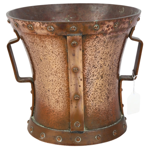 260 - A Victorian Arts and Crafts hammered copper 2-handled jardiniere, with riveted bands, H24cm, W26cm