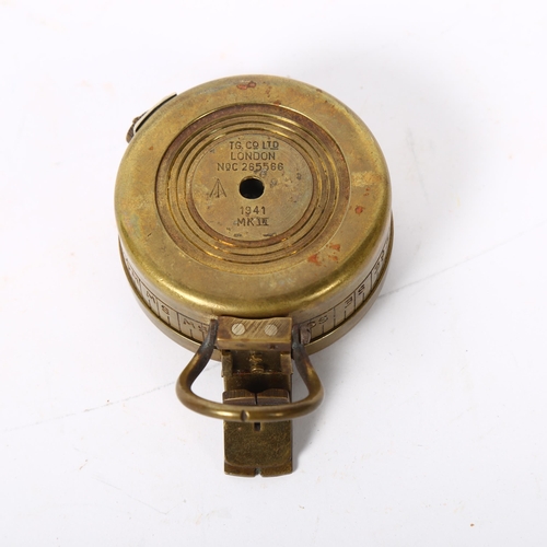 420 - T.G. Company Ltd, London, no. C265566, a 1941 Mk II military brass-cased compass