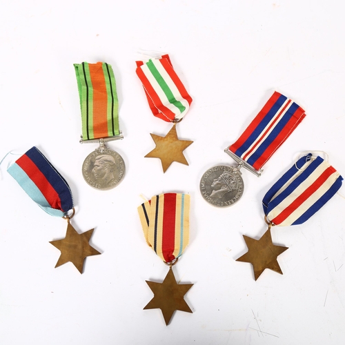 462 - A group of Second World War medals, to include a George VI 1939-1945 Star, a George VI Africa Star, ... 