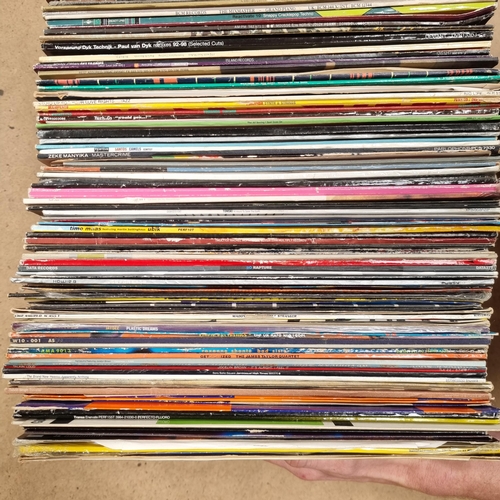 592 - A quantity of vinyl LPs, 90s/00s dance music in genre, including such artists as Roni Size, Fatboy S... 