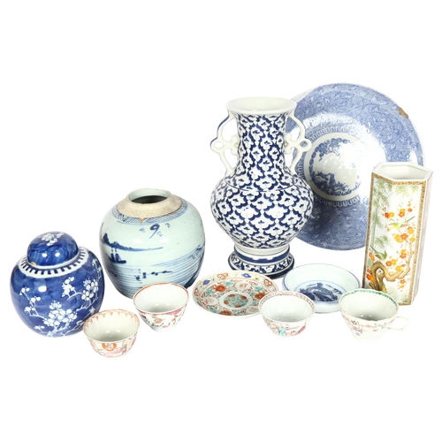 807 - A Chinese blue and white ginger jar, 16cm, jar and cover, tea bowls, etc