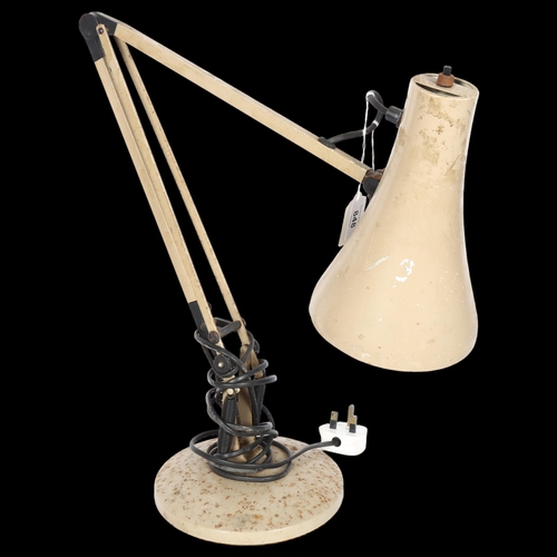 848 - A 20th century anglepoise lamp (no maker)