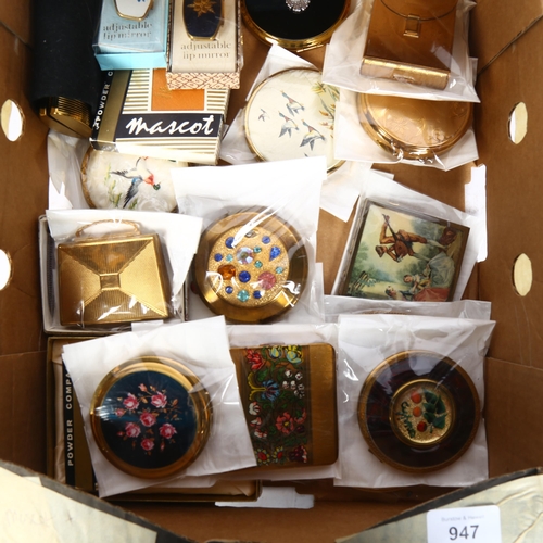 947 - A collection of Mascot compacts, including handbag designs, lip mirrors etc