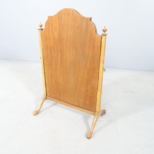 2709 - A Queen Anne style dressing table mirror. 44x68x21cm.