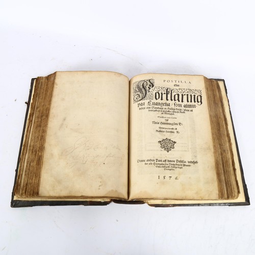 502 - Niels Hemmingsen, Postilla Ella Forklaring Paa Euangelia, a 16th century Bible, dated 1576, 1 page n... 