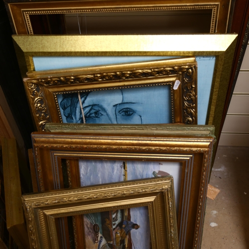 2874 - A large quantity of giltwood and other picture frames (18)