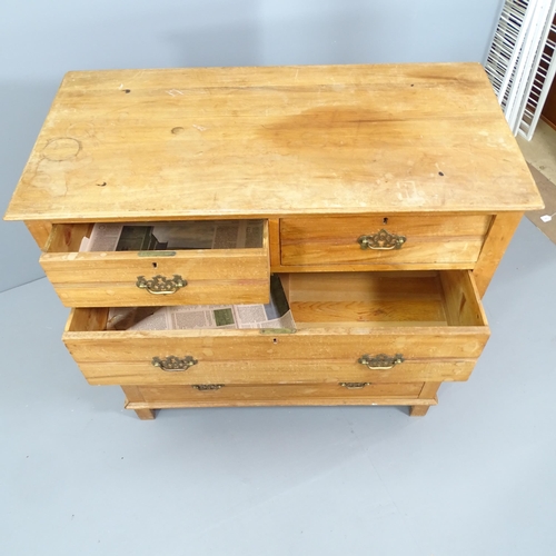 2069 - An antique satinwood chest of two short and three long drawers. 105x104x52cm