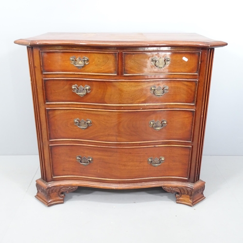 2093 - A modern mahogany serpentine-front chest of two short and three long drawers. 99x88x52cm.