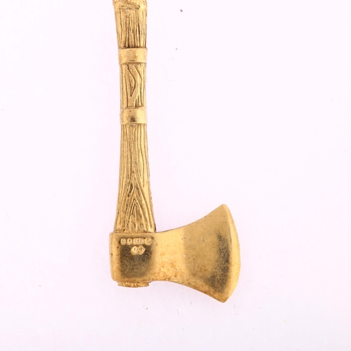 1131 - A late 20th century 9ct gold lumberjack axe pendant, maker's marks BJ, London 1976, length 48.6mm, 4... 