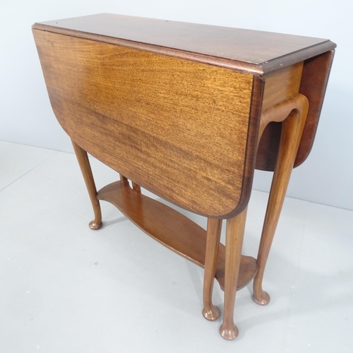 2167 - An Edwardian mahogany Sutherland table. 69x68x21, extending to 83cm