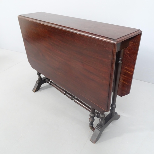 2168 - An Edwardian mahogany canted cornered Sutherland table.
83x63x19, extending to 100cm