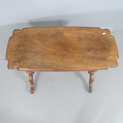 2232 - A Victorian mahogany stretcher table, with rectangular top raised on turned legs. 89x71x42cm