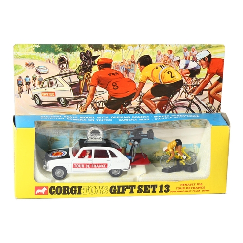 14 - CORGI TOYS - Corgi Toys Gift Set 13, Renault R16 Tour De France Paramount Film Unit