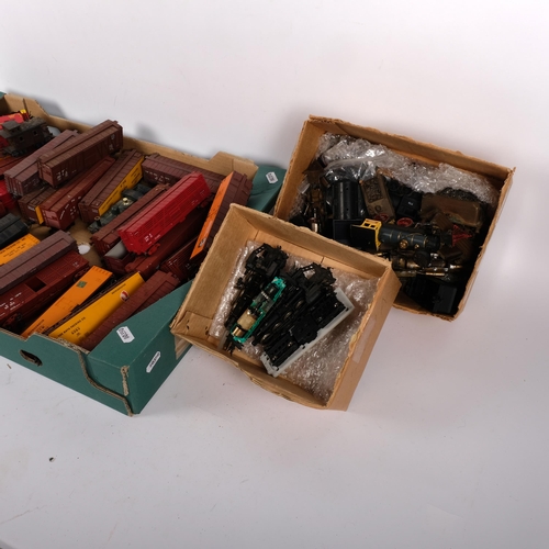 110 - A quantity of HO gauge locomotive parts, and various goods wagons, including many from Accurail