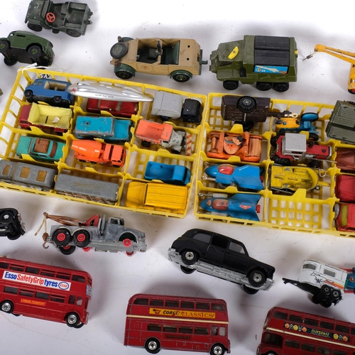 123 - A quantity of loose diecast vehicles, Dinky Toys, Corgi Toys, Matchbox, Britains etc