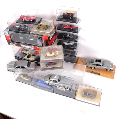 95 - A group of diecast vehicles of varying scales, including a 1954 Mercedes Benz 300SL by Franklin Mint... 