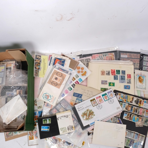 243 - A large quantity of loose and leaf bound stamps, including Republic Of Haiti, Hong Kong, Tunisia etc... 