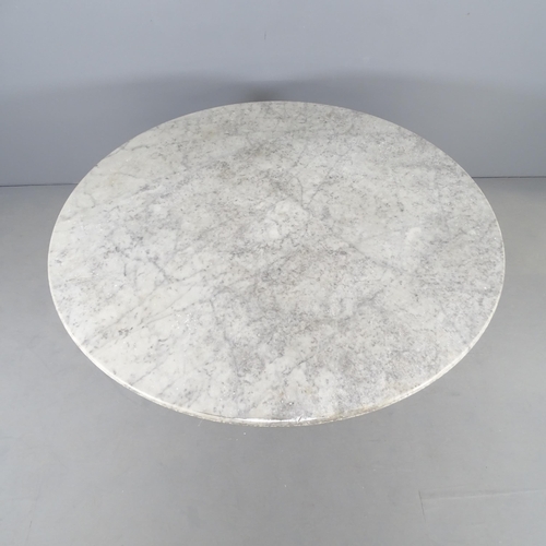 2706 - A marble circular garden table on painted metal base. 120x74cm.