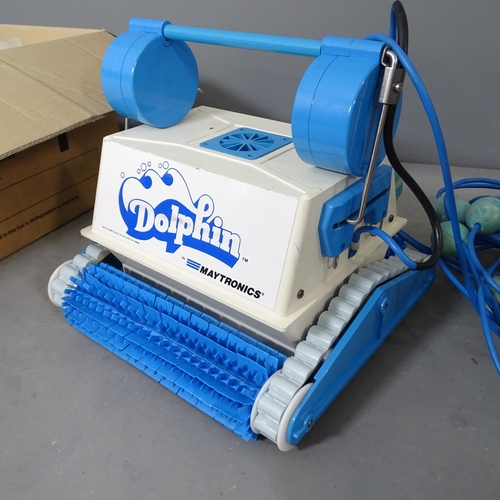 2748 - A Maytronics Dolphin robot pool cleaner, serial number 159263, with pool cleaning chemicals and acce... 