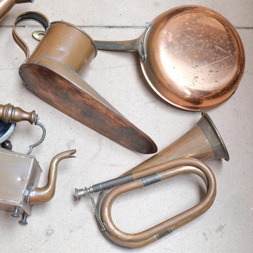 542 - Antique copper water jug, a bugle, kettle etc