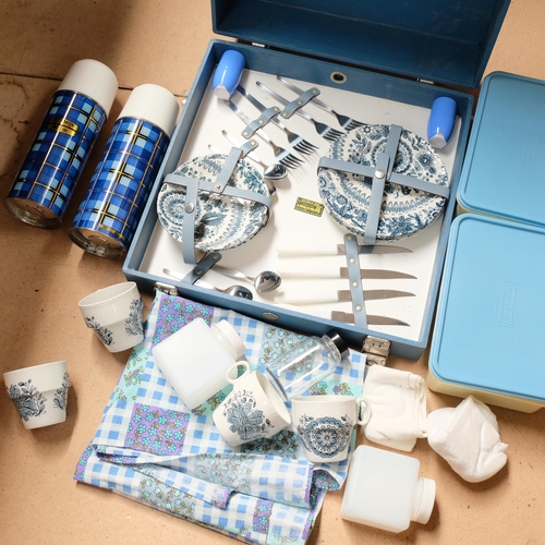 565 - A Vintage Brexton blue-cased picnic set with original fittings