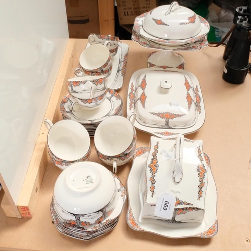 699 - 1930s Crown Ducal Orange Tree pattern dinner and teaware, including muffin dish, bacon dish, pedesta... 