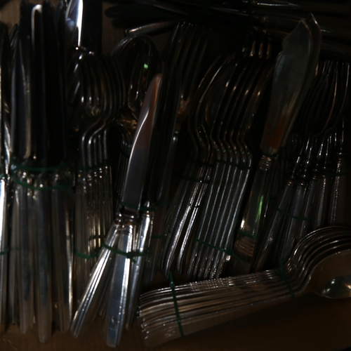 902 - GLADWIN LTD SHEFFIELD - a large quantity of matching silver plated cutlery, with monogrammed handles... 