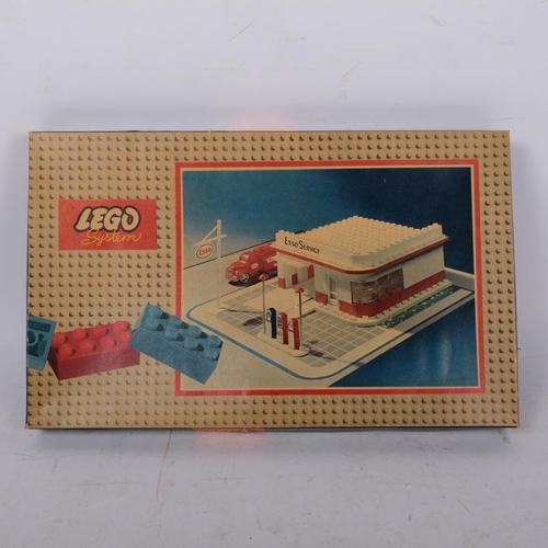 81 - LEGO SYSTEM - set 310 ESSO Service Station, complete and in original box, no instruction manual or a... 