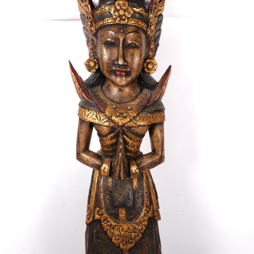 824 - A modern wooden African carving of a Tribal Queen, H100cm